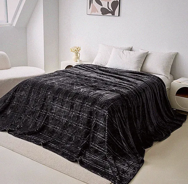 Oversized King Fleece Soft Cozy Warm Blanket, Black Pattern 120"x120"